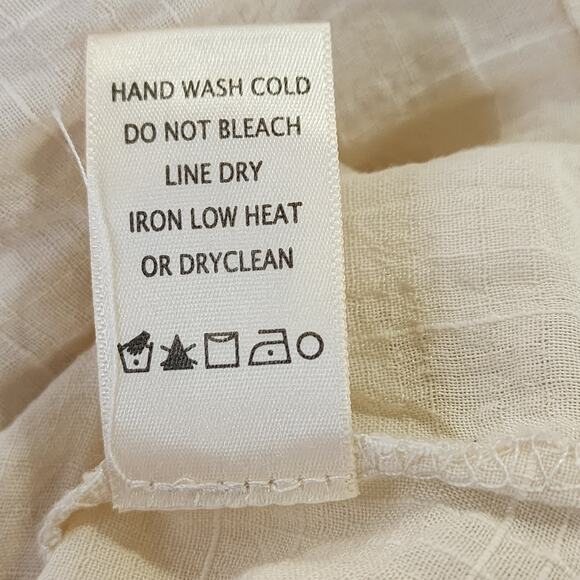 Max Studio Women's Boho Crochet Accented Keyhole Front Empire Waist Blouse Sz XS - Picture 8 of 8